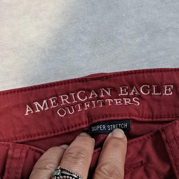 American Eagle Outfitters‎ AEO Sateen Super Stretch Jegging. Red. Size 6. - Picture 4 of 9